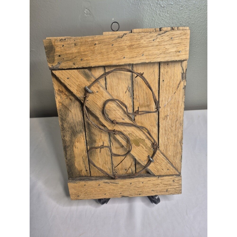 Rustic Handmade Barbed Wire Wall Art Barn Wood " S "